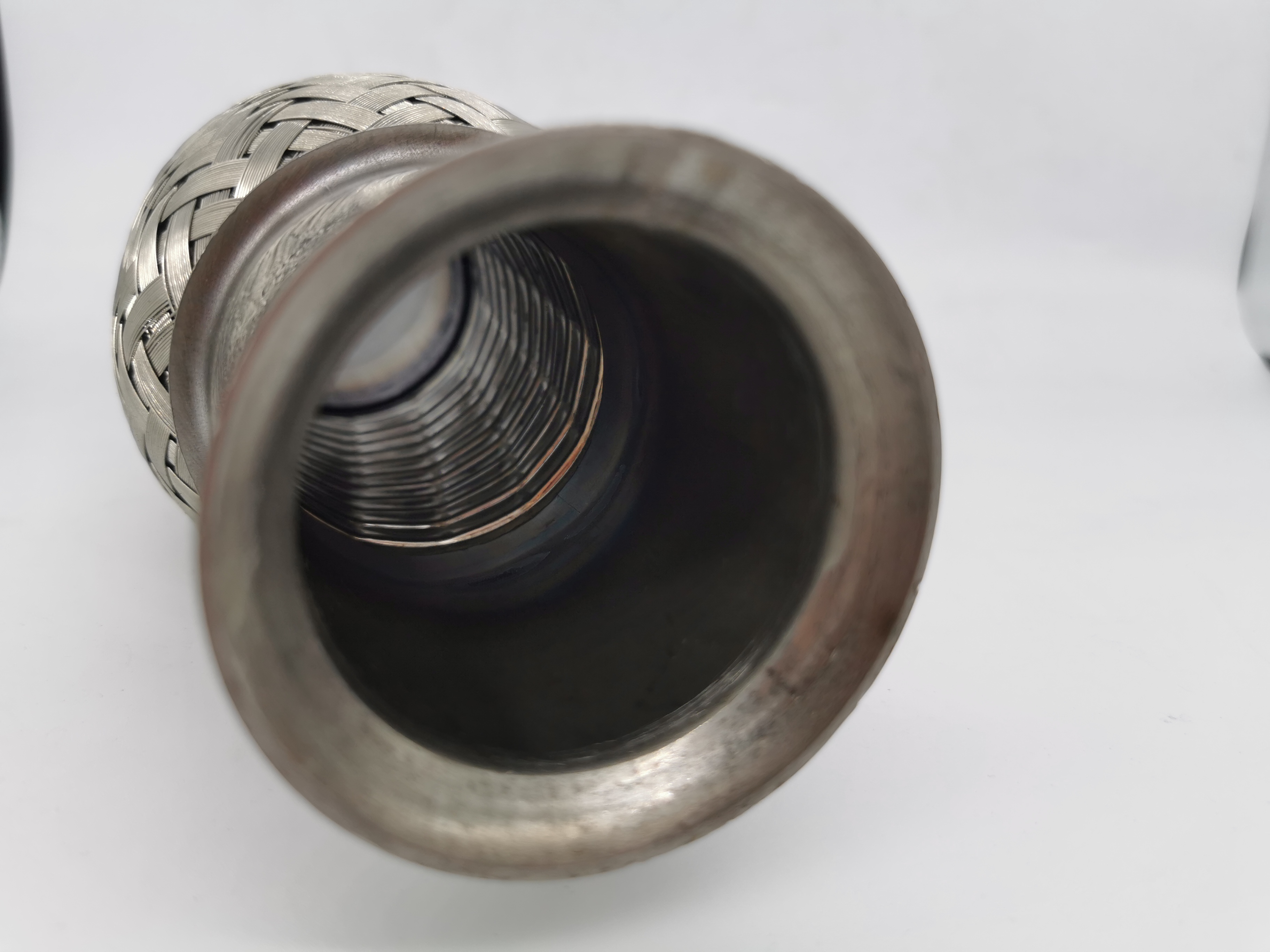 Tubo de escape flexible en forma de trompeta con extensión Tubo con muescas